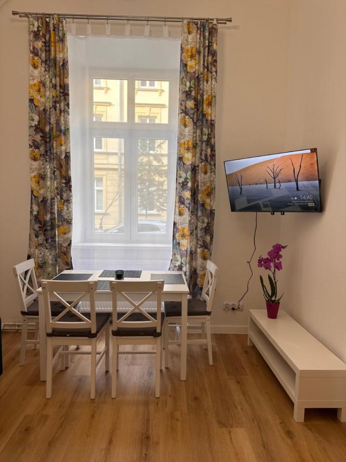 Apartament Stare Miasto Cracovie Extérieur photo